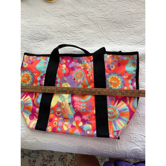 Amika Women's Multicolor Signature Print Psychedelic Fun Dance Gym Tote Bag - Picture 2 of 7